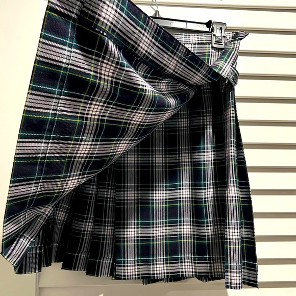 Land’s End Green Plaid Pleated Uniform Skirt - Picture 6 of 12